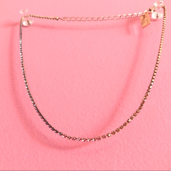 💥3/$15💥 AE rainbow gold dainty choker necklace - Picture 1 of 4